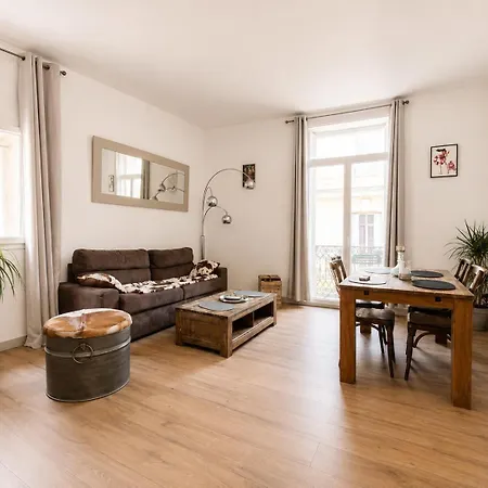 Appartement Le Mistral, élégant T3, Centre-ville, Balcons, Quartier Méditerranée Montpellier
