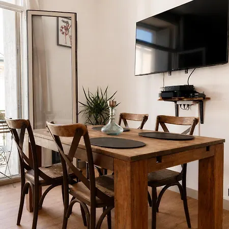 Le Mistral, Elegant T3, Centre-ville, Balcons, Quartier Mediterranee