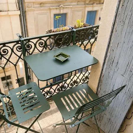 Appartement Le Mistral, élégant T3, Centre-ville, Balcons, Quartier Méditerranée *